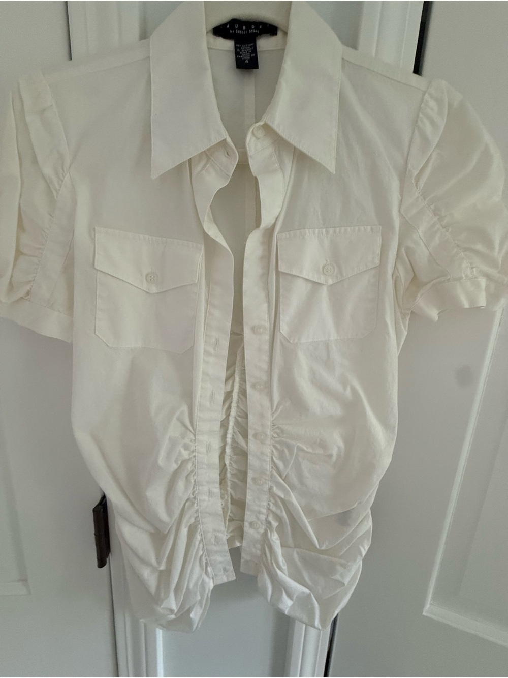Laundry By Shelli Segal Cream Ruched Short Sleeve Button Front Blouse